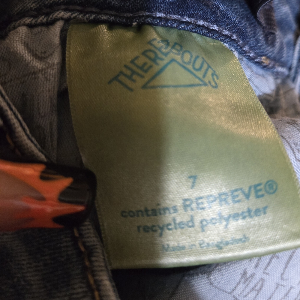 Assorted Denim Jeans Collection - Picture 6 of 12
